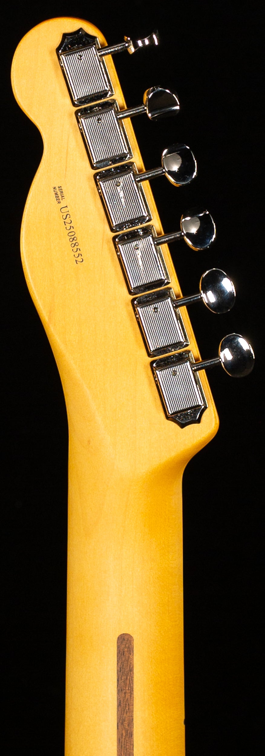 Fender American Professional Classic Telecaster Maple Fingerboard Butterscotch Blonde (552)