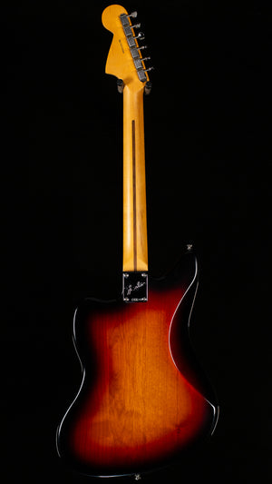 Fender American Professional Classic Jaguar Rosewood Fingerboard 3-Color Sunburst (000)