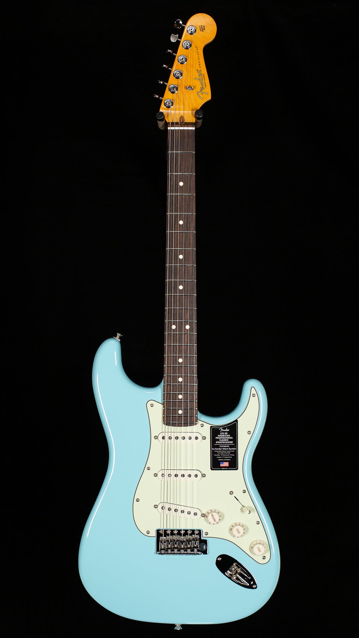 Fender Limited Edition American Professional Classic Stratocaster featuring the Fender Silent System Daphne Blue (939)