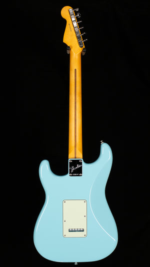 Fender Limited Edition American Professional Classic Stratocaster featuring the Fender Silent System Daphne Blue (939)