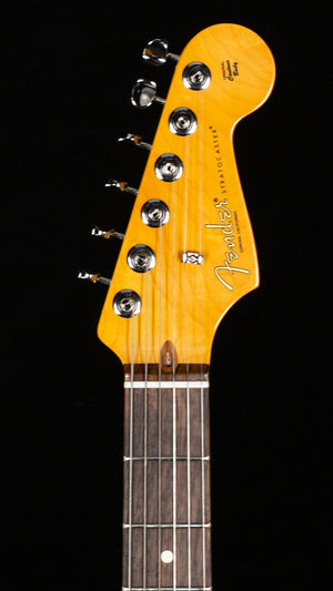 Fender Limited Edition American Professional Classic Stratocaster featuring the Fender Silent System Daphne Blue (939)