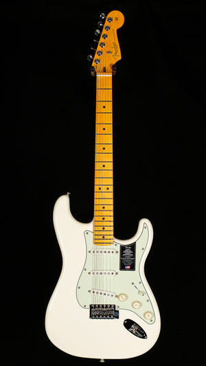 Fender Limited Edition American Professional Classic Stratocaster featuring the Fender Silent System, Maple Fingerboard, Olympic White (974)