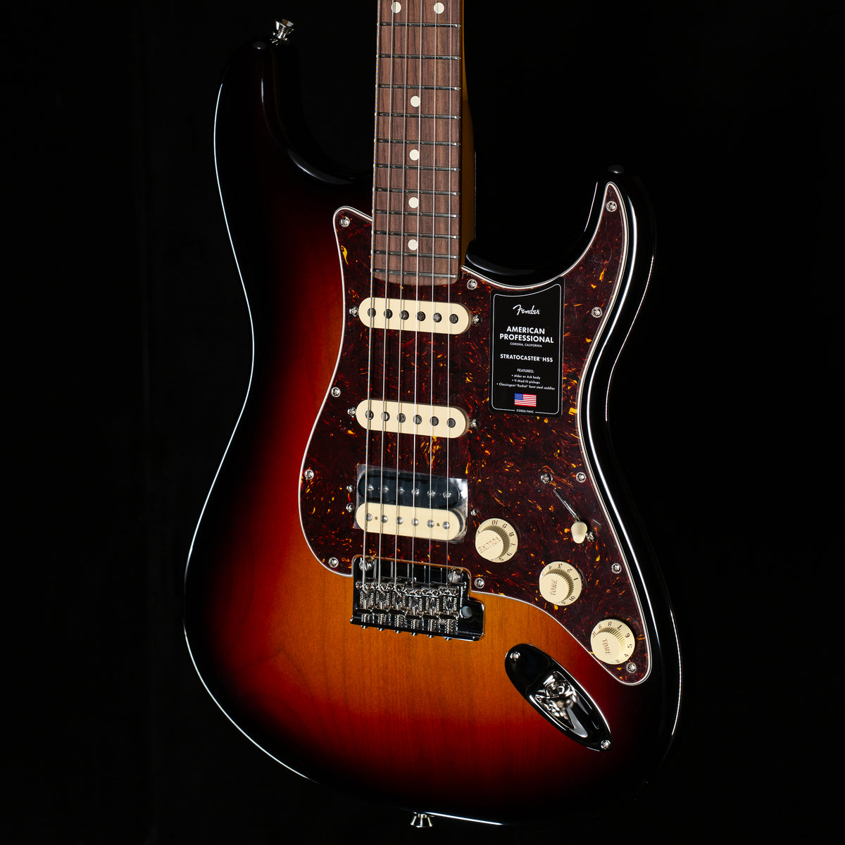 Fender American Professional Stratocaster HSS 3-Color Sunburst (538)