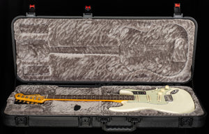 Fender American Professional Stratocaster, Rosewood Fingerboard, Olympic White (593)