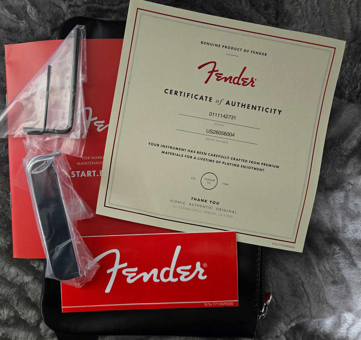 Fender American Professional Telecaster Aged Cherry Burst (004)