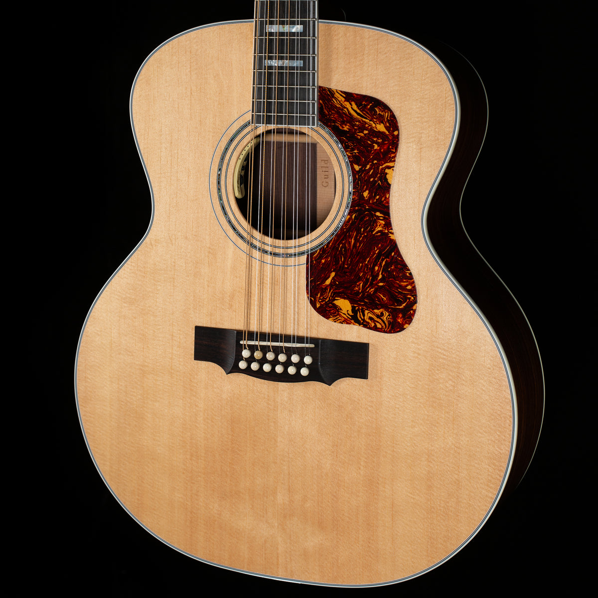 Guild F−512E Natural (571)