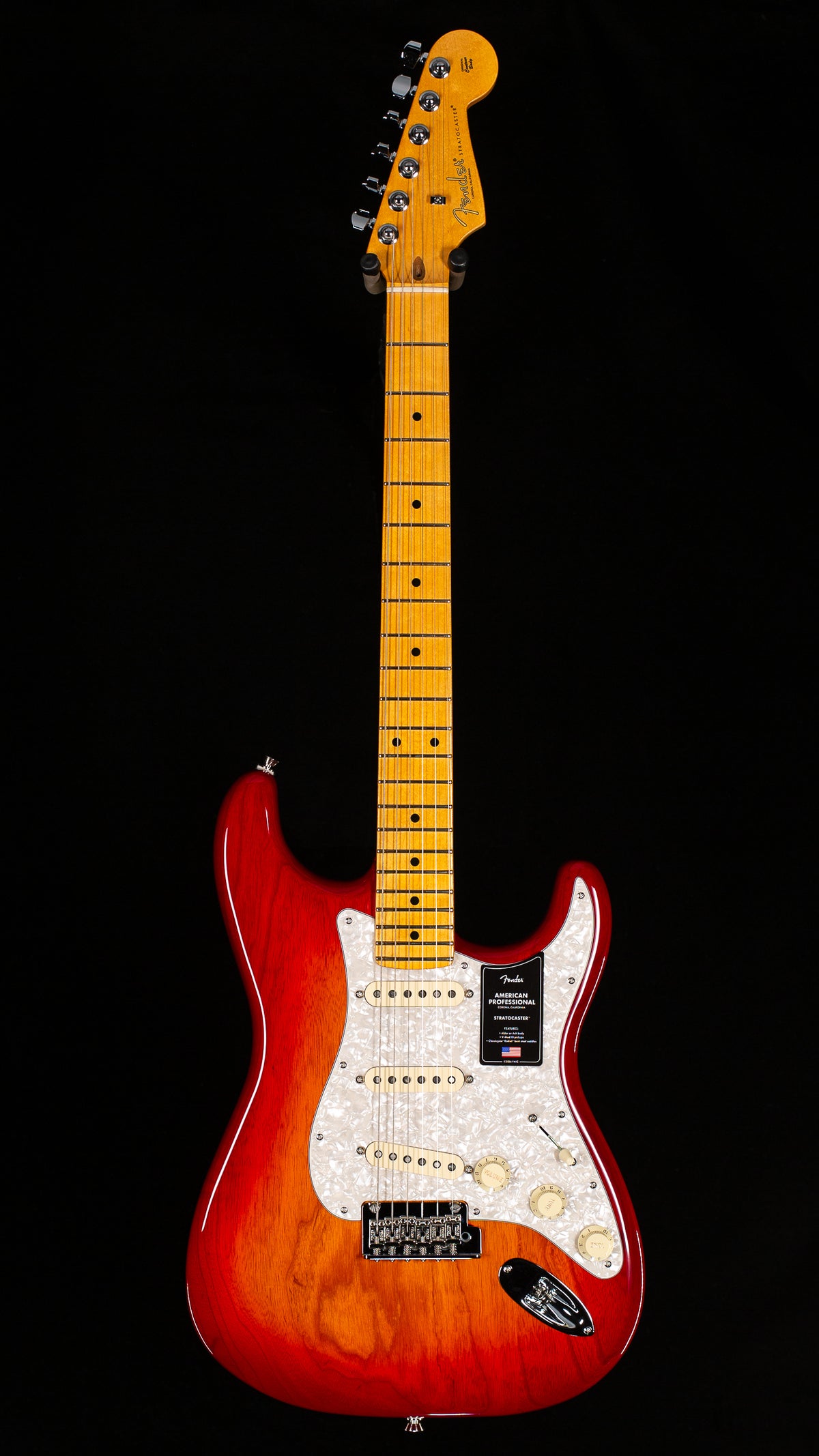 Fender American Professional Stratocaster Aged Cherry Burst (596)