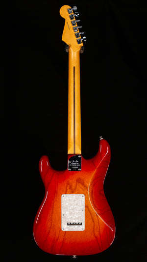 Fender American Professional Stratocaster Aged Cherry Burst (596)