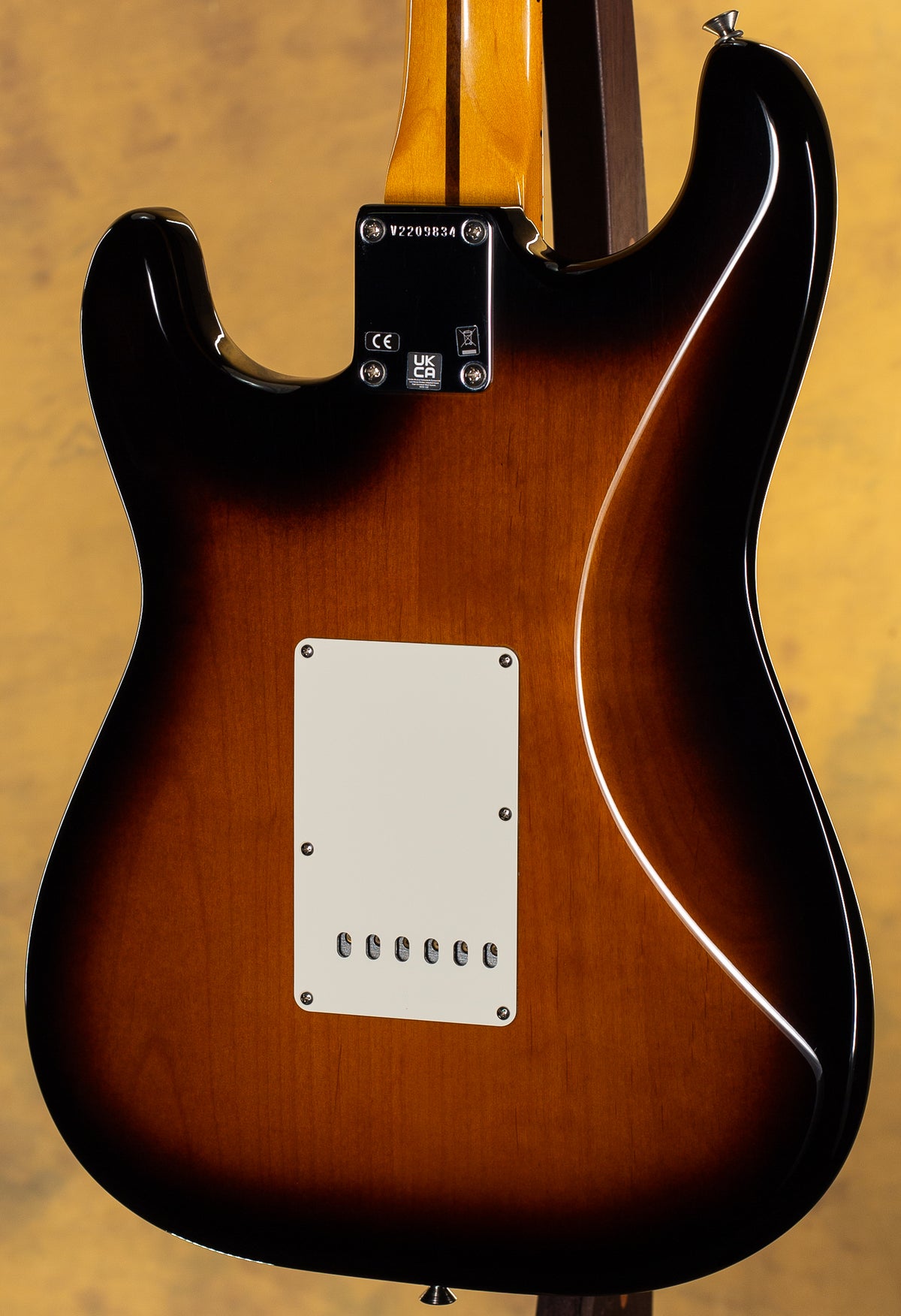 2022 Fender American Vintage II 1957 Stratocaster Maple Fingerboard 2-Color Sunburst