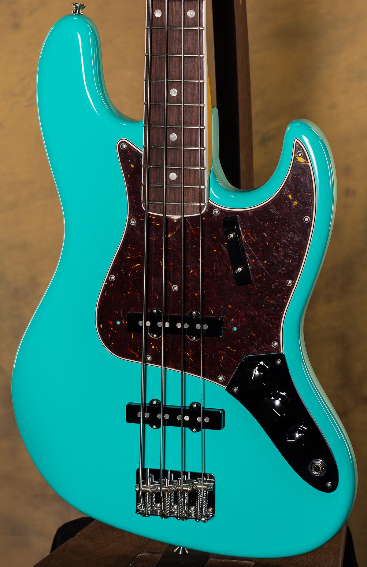 2023 Fender American Vintage II &#39;66 Jazz Bass Sea Foam Green