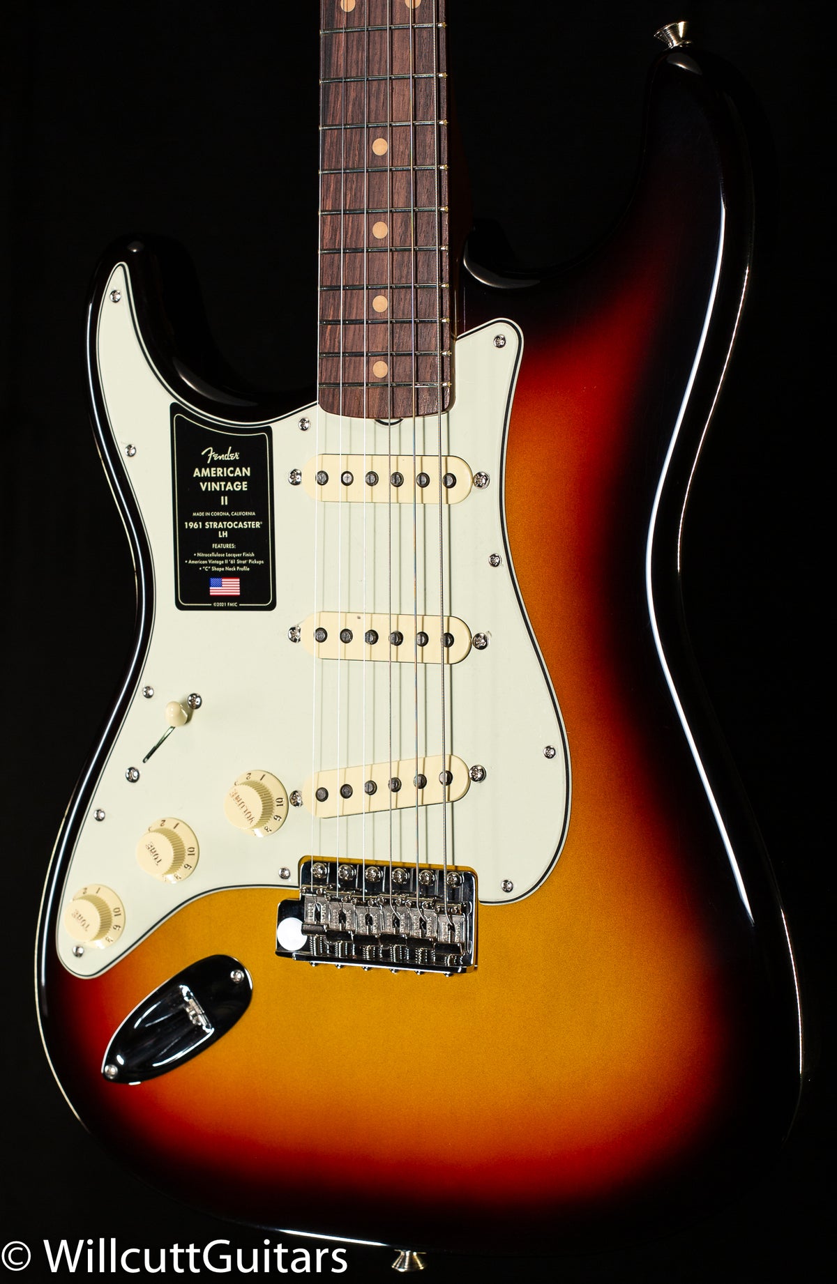 Fender American Vintage II 1961 Stratocaster Rosewood Fingerboard 3-Color Sunburst Lefty (232)