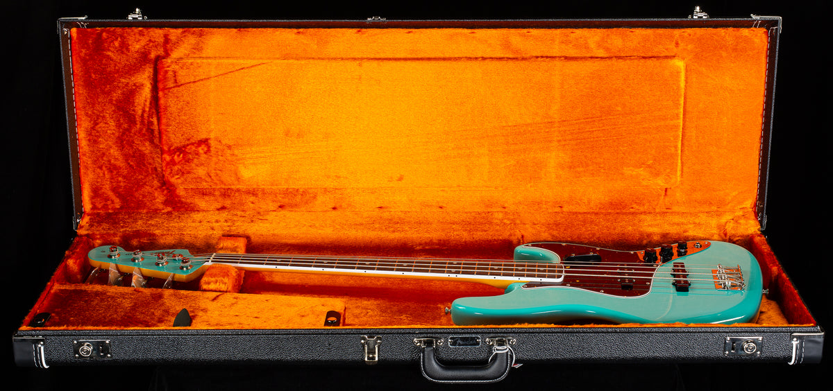 Fender American Vintage II 1966 Jazz Bass Rosewood Fingerboard Sea Foam Green (949)
