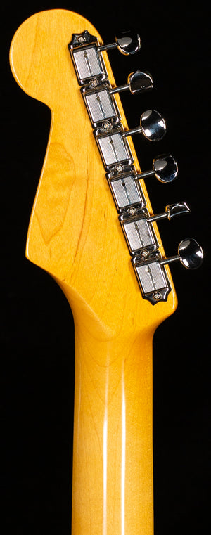 Fender American Vintage II 1961 Stratocaster Rosewood Fingerboard 3-Color Sunburst (008)