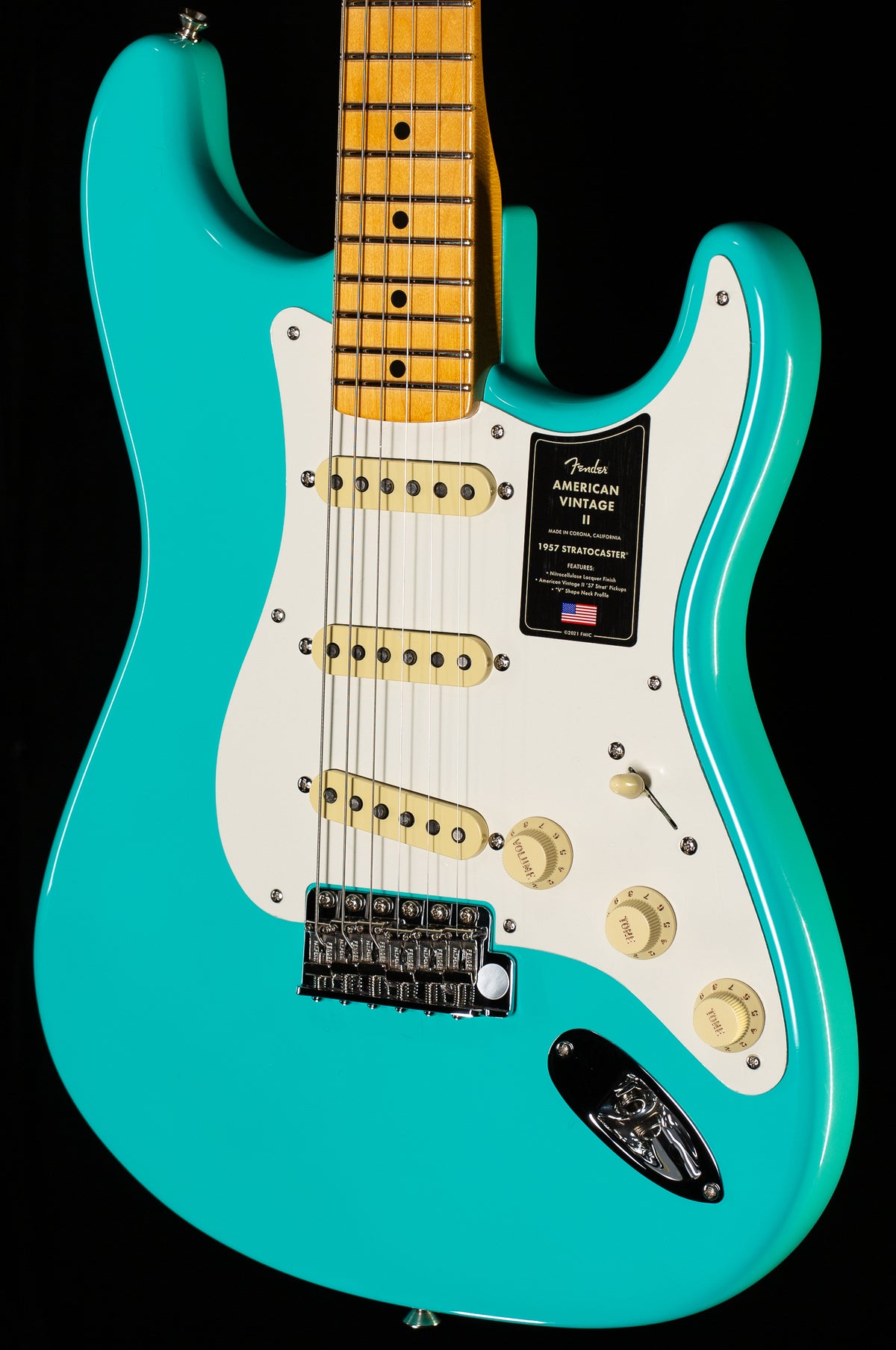Fender American Vintage II 1957 Stratocaster Maple Fingerboard Sea Foam Green (738)