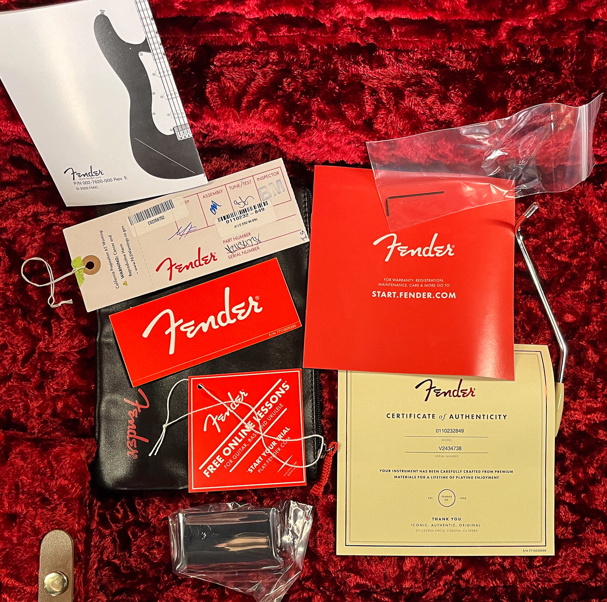 Fender American Vintage II 1957 Stratocaster Maple Fingerboard Sea Foam Green (738)