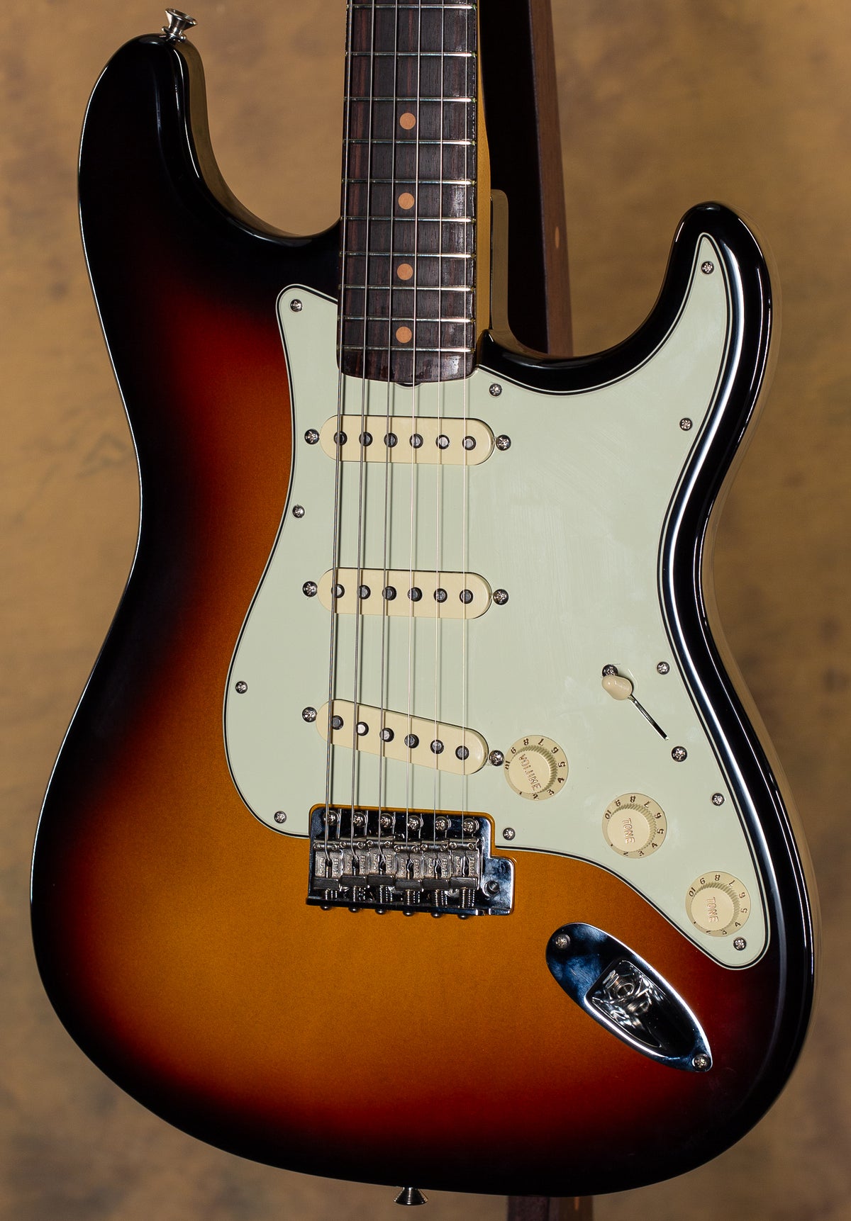 2024 Fender American Vintage II 1961 Stratocaster 3 Color Sunburst
