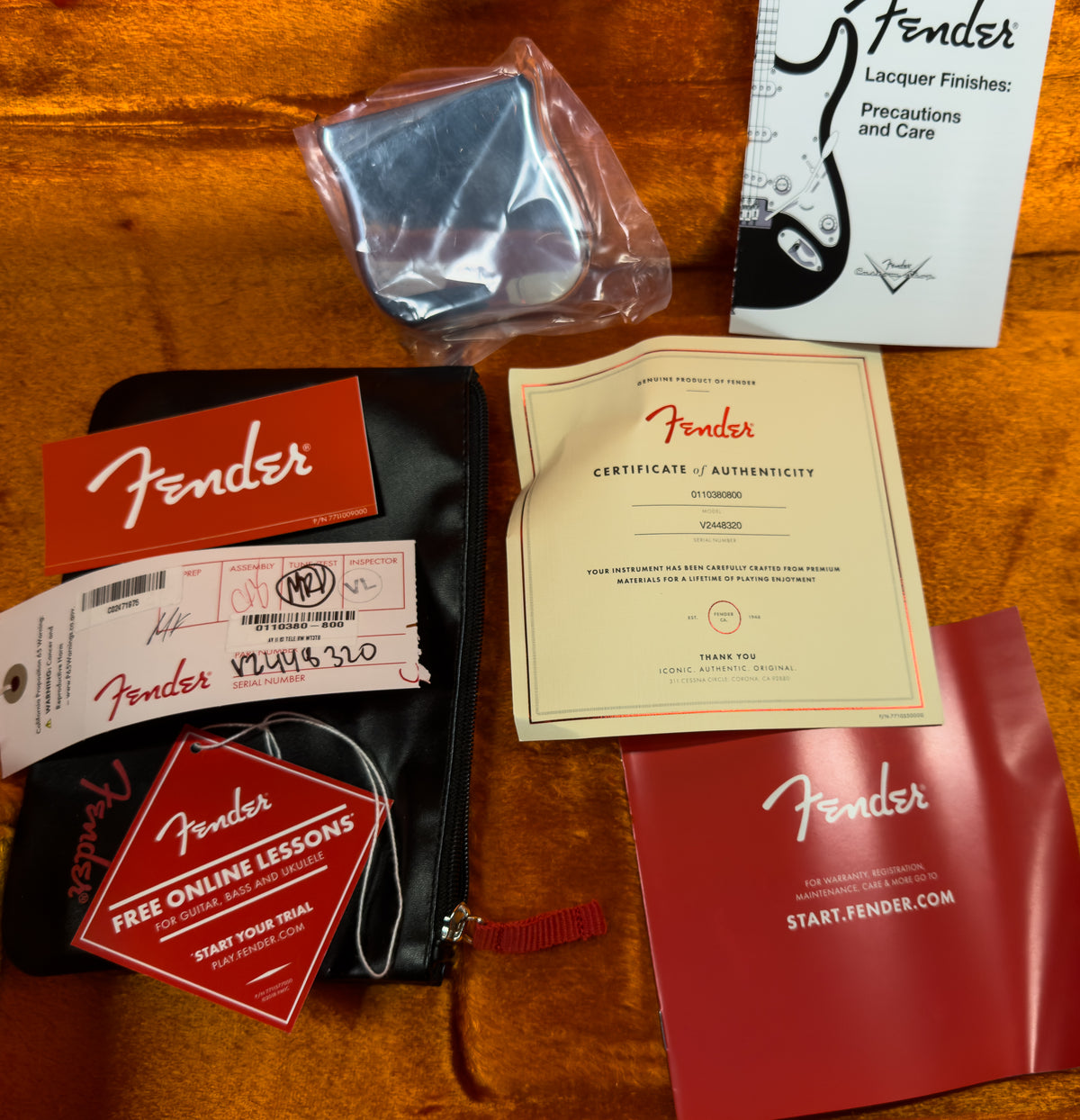 Fender American Vintage II 1963 Telecaster Rosewood Fingerboard 3-Color Sunburstrst (320)