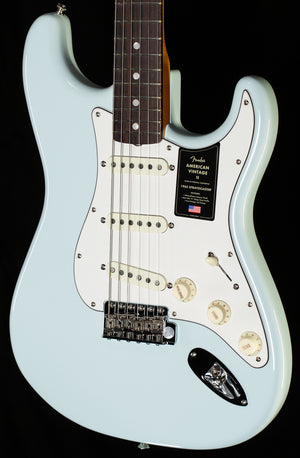 Fender American Vintage II 1965 Stratocaster Round-Lam Rosewood Fingerboard Sonic Blue (292)