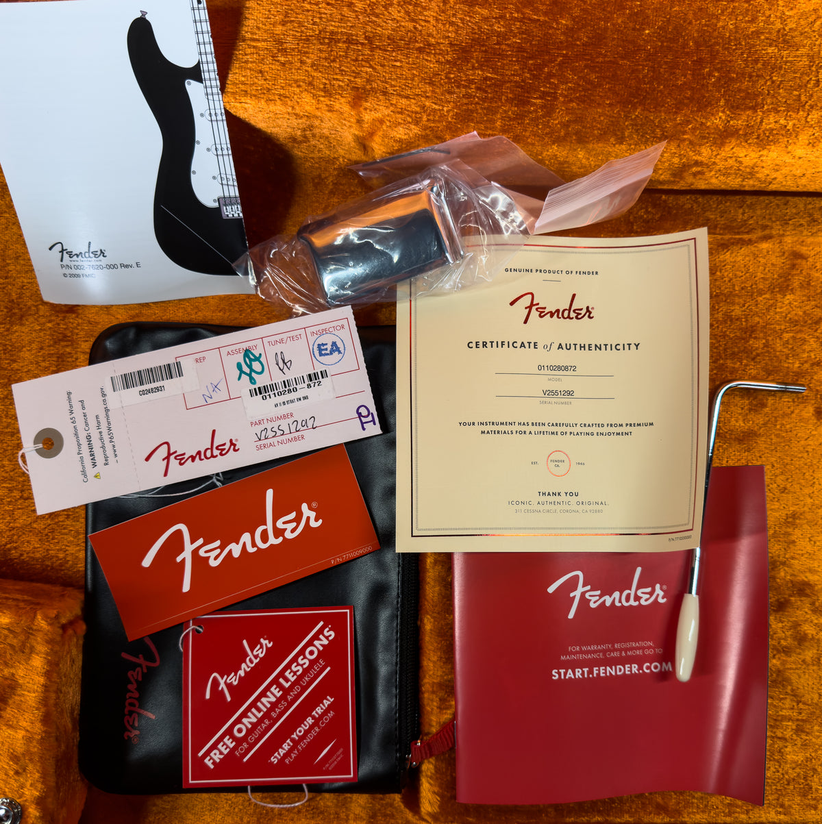 Fender American Vintage II 1965 Stratocaster Round-Lam Rosewood Fingerboard Sonic Blue (292)