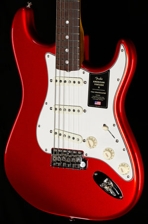 Fender American Vintage II 1965 Stratocaster Round-Lam Rosewood Fingerboard Candy Apple Red (334)