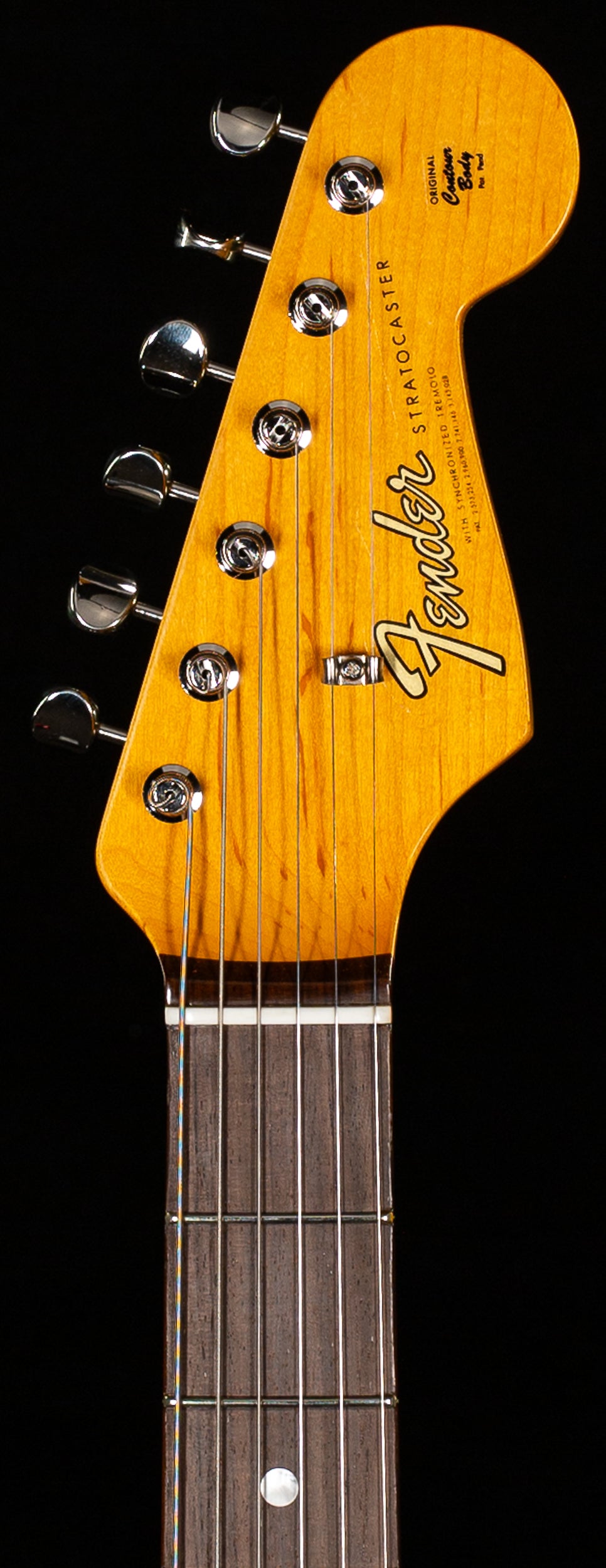 Fender American Vintage II 1965 Stratocaster Round-Lam Rosewood Fingerboard Candy Apple Red (334)