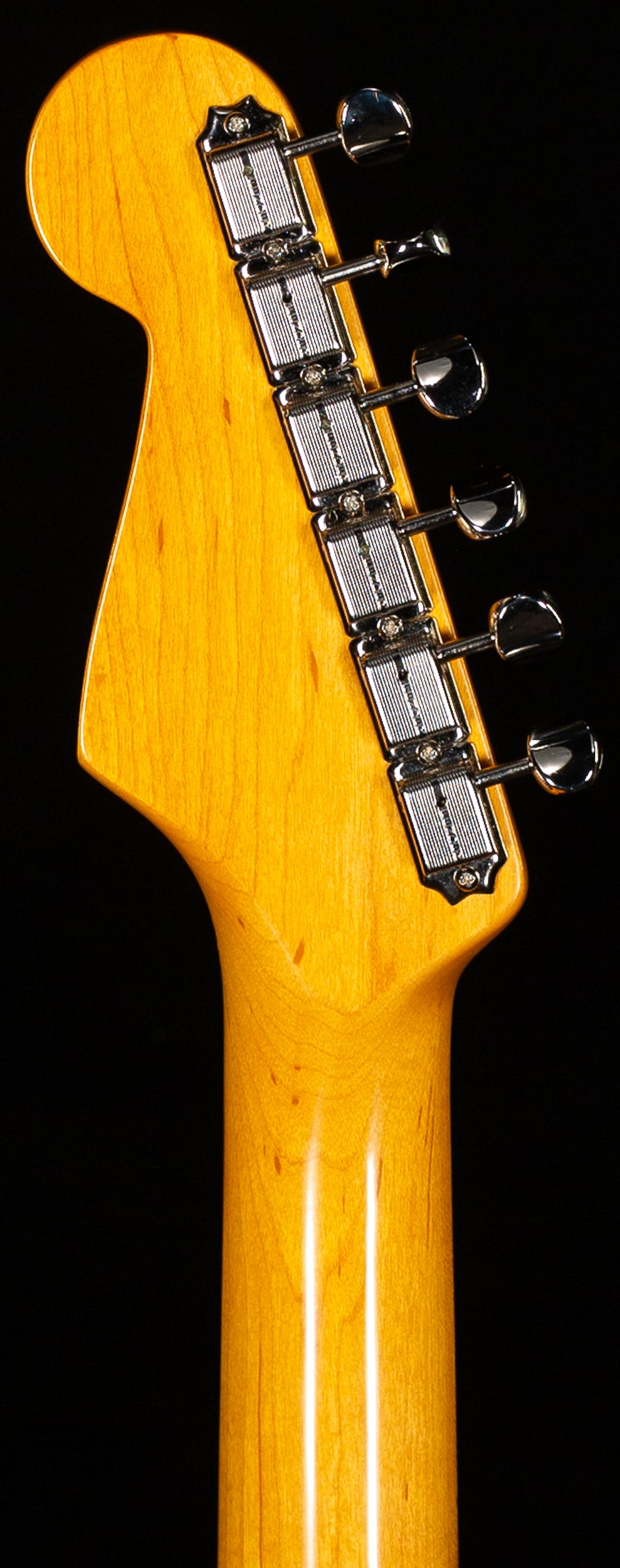 Fender American Vintage II 1965 Stratocaster Round-Lam Rosewood Fingerboard Candy Apple Red (334)