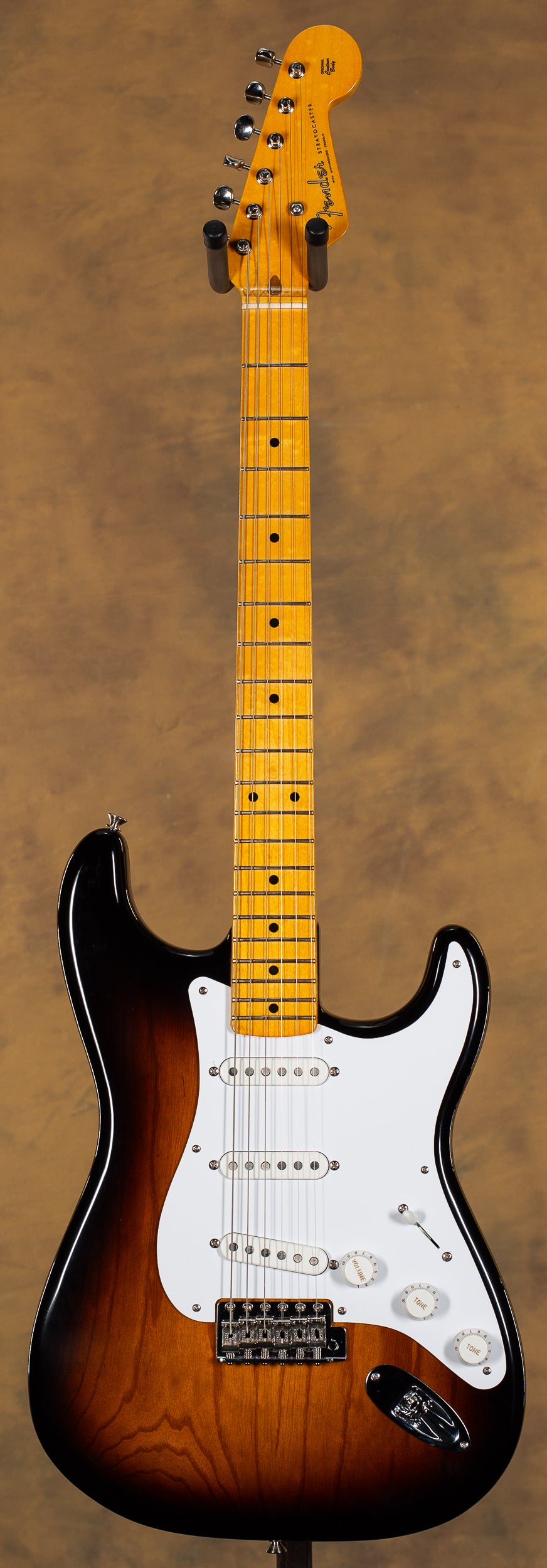 Fender 70th Anniversary American Vintage II 1954 Stratocaster, Maple Fingerboard, 2-Color Sunburst