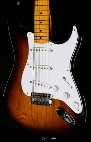 Fender 70th Anniversary American Vintage II 1954 Stratocaster, Maple Fingerboard, 2-Color Sunburst (467)