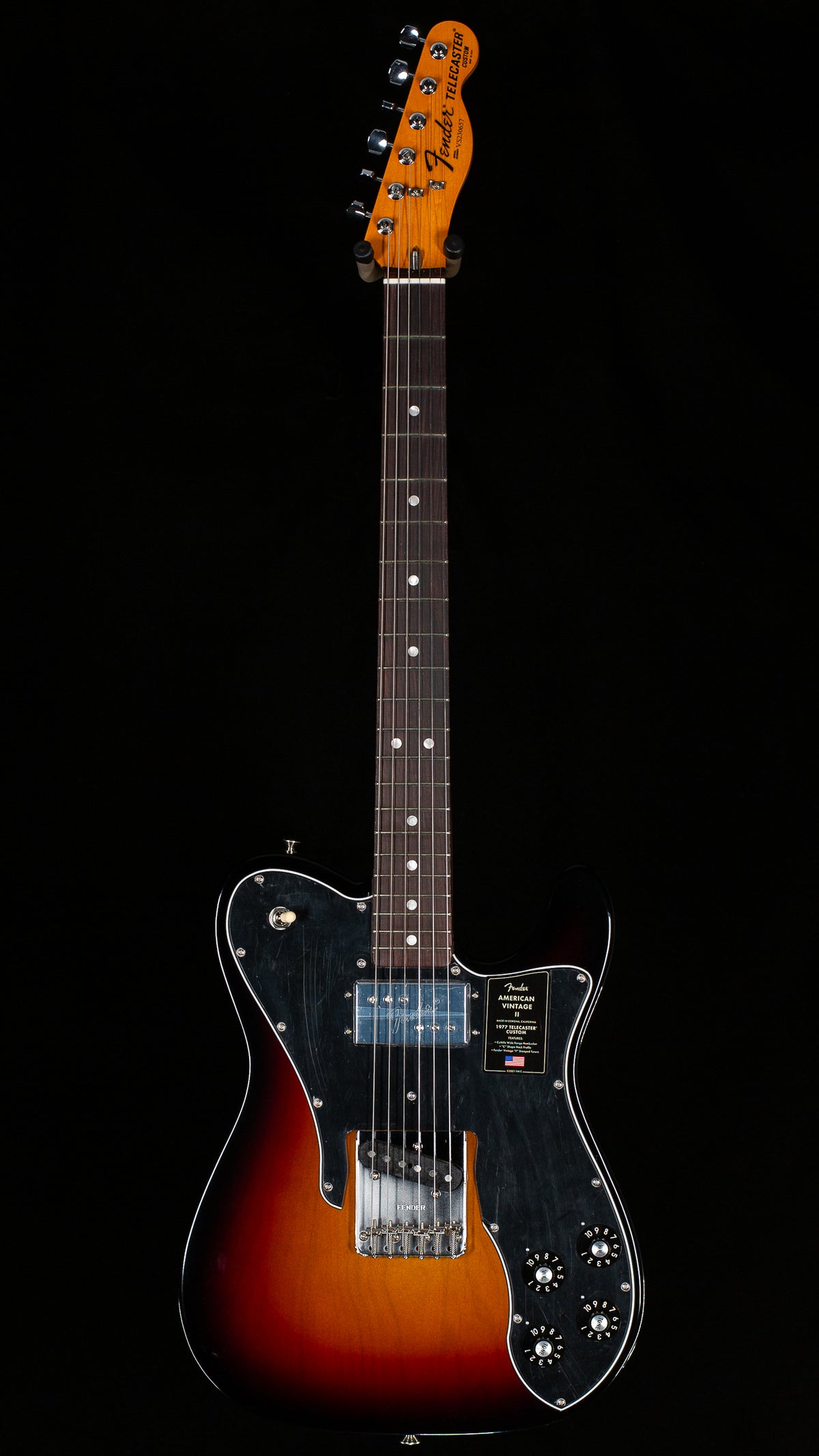 Fender American Vintage II 1977 Telecaster Custom Rosewood Fingerboard 3-Color Sunburst (657)