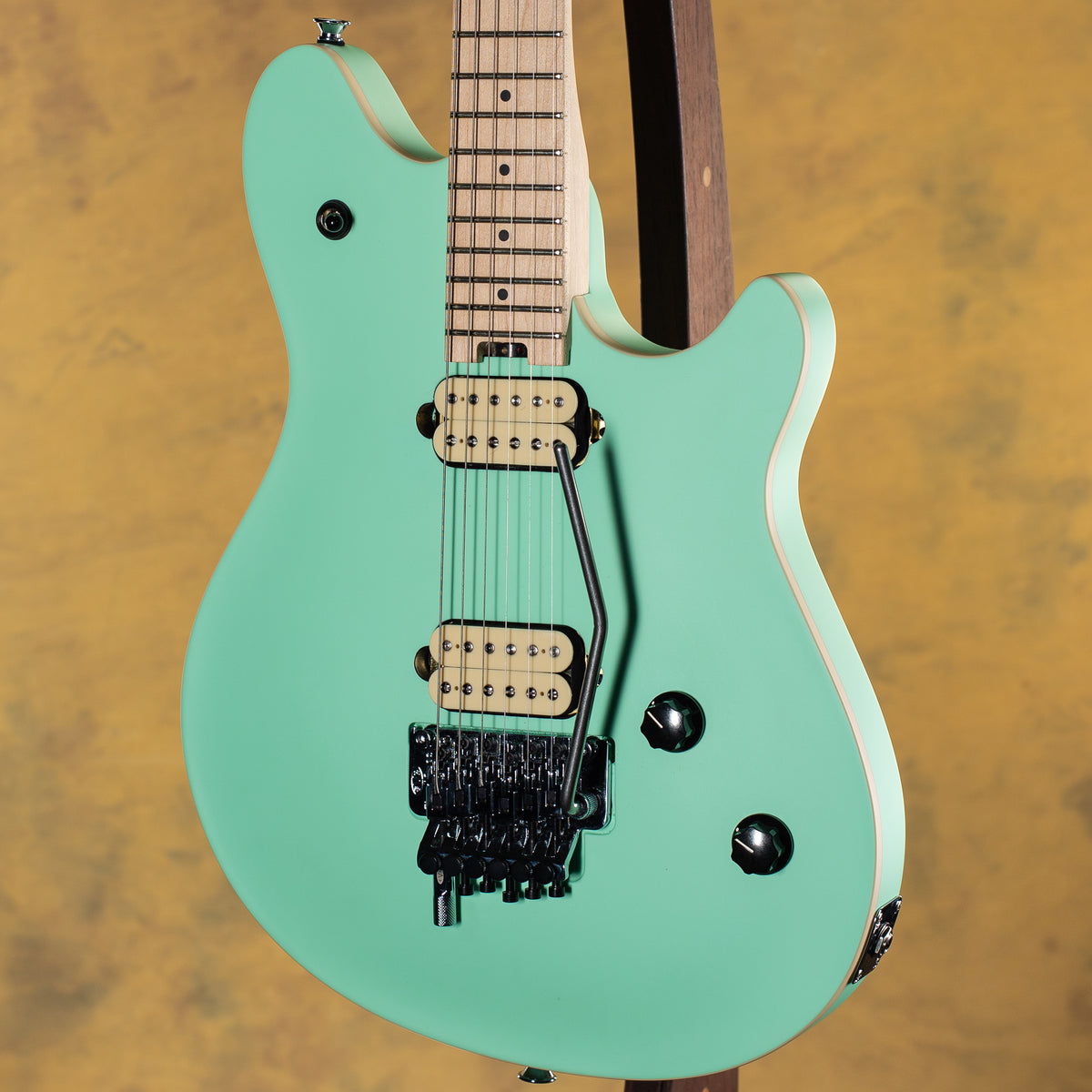2022 EVH Wolfgang Special Maple Fingerboard Satin Surf Green