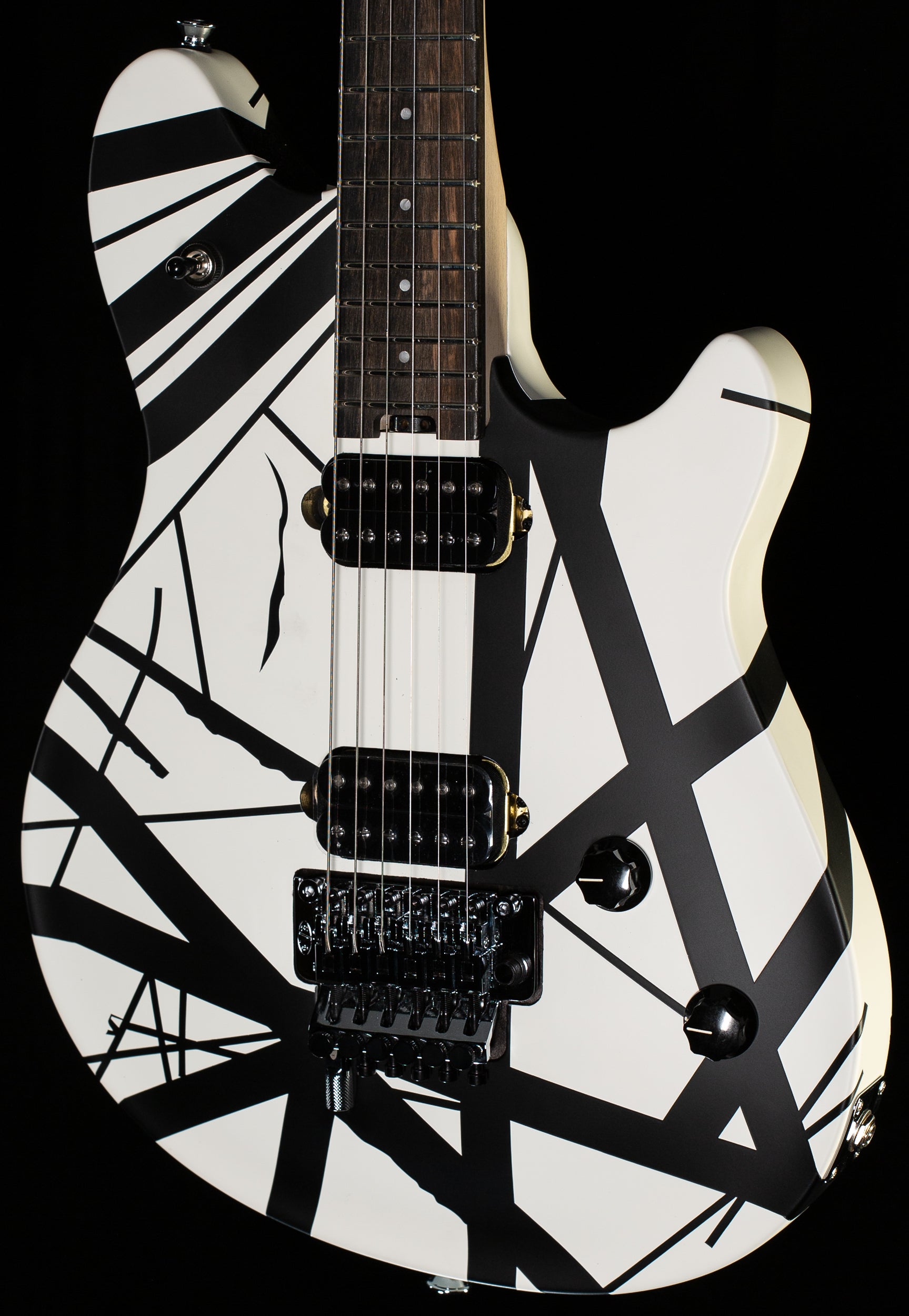 EVH Wolfgang Special Striped Series Ebony Fingerboard Black and 