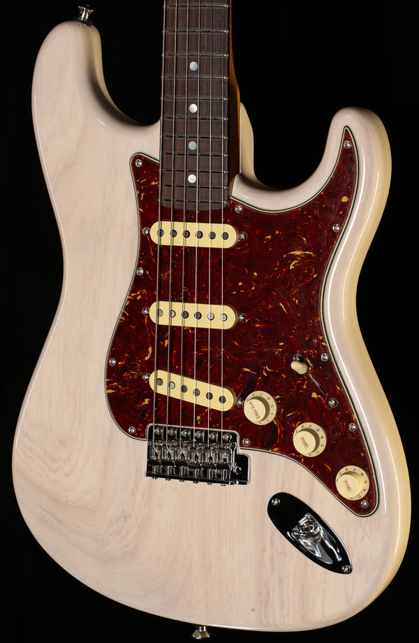 Fender Stratocaster ホワイト 2008 Fender Standard Stratocaster Arctic White - I Want That