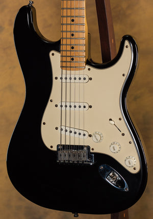 2001 Fender American Stratocaster Black Maple