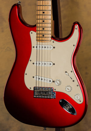 2009 Fender American Special Stratocaster Candy Apple Red Maple