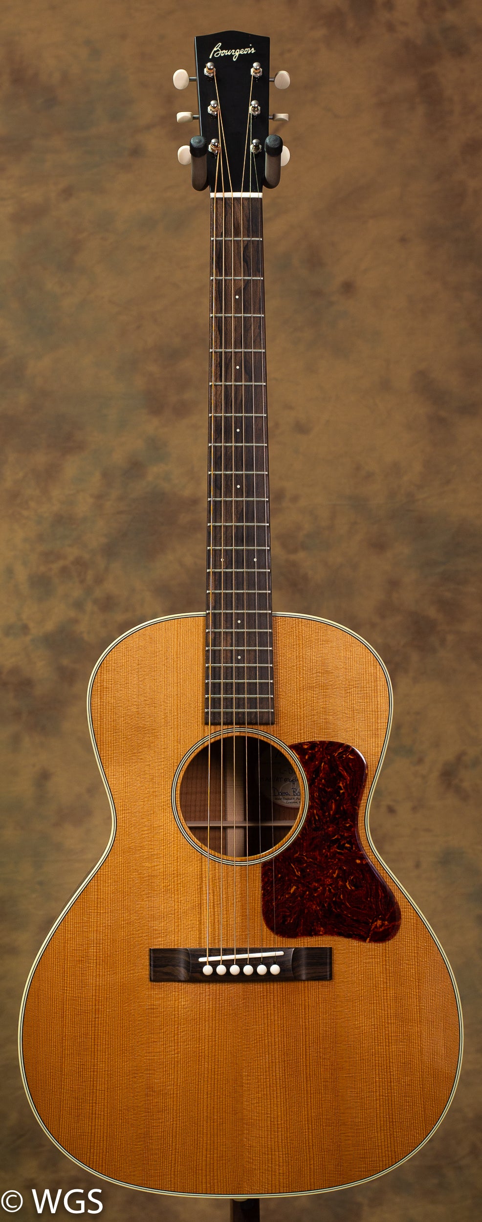 Bourgeois LDB-0 AT Curly Maple USED