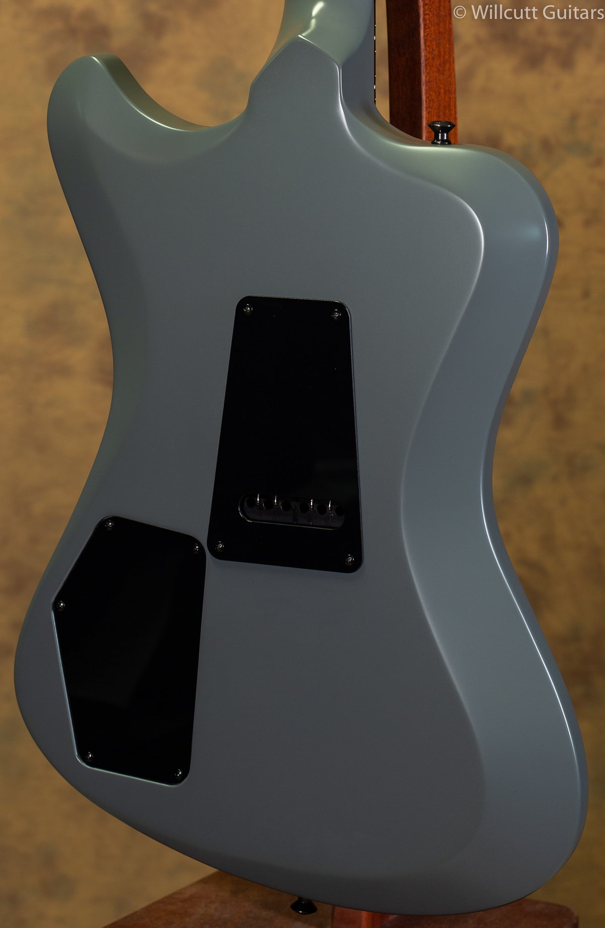 Knaggs USED Tuckahoe Grey Black