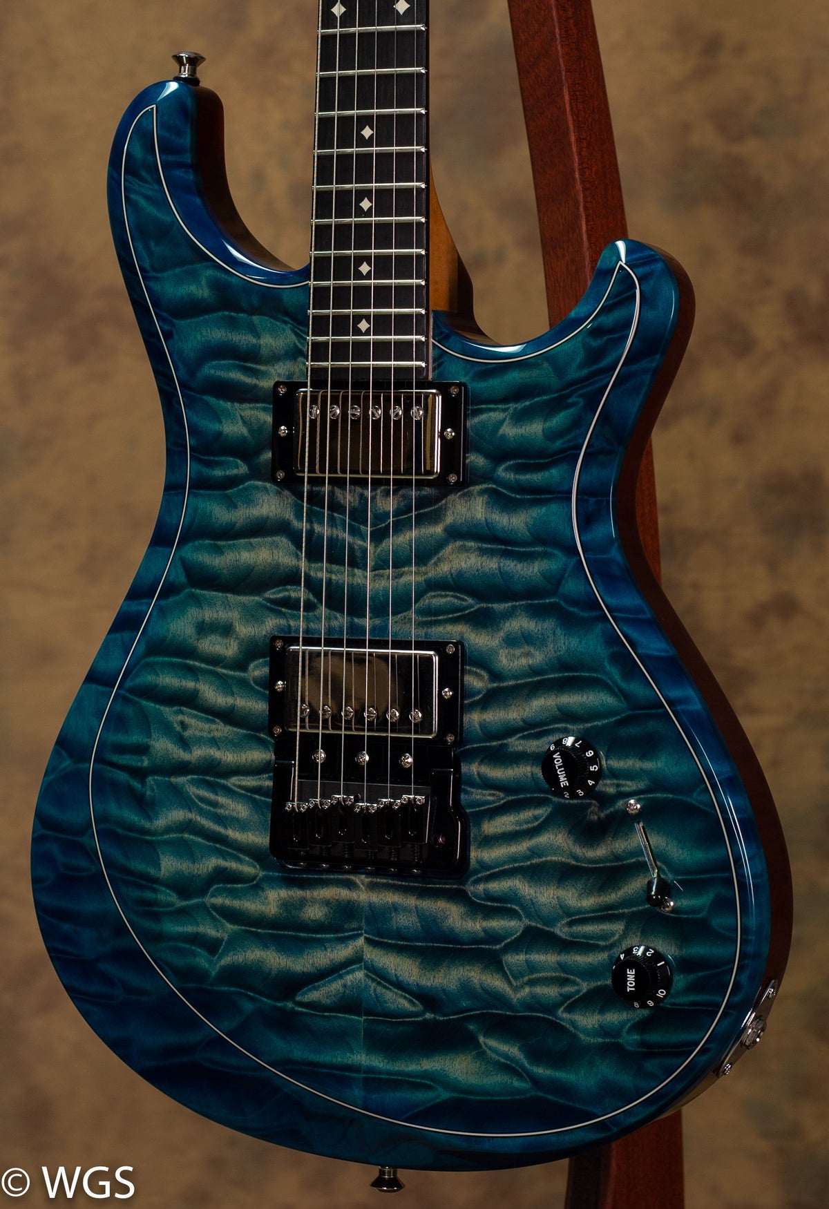 Knaggs Chesapeake Severn Blue Green Burst Tier 1 Quilt USED