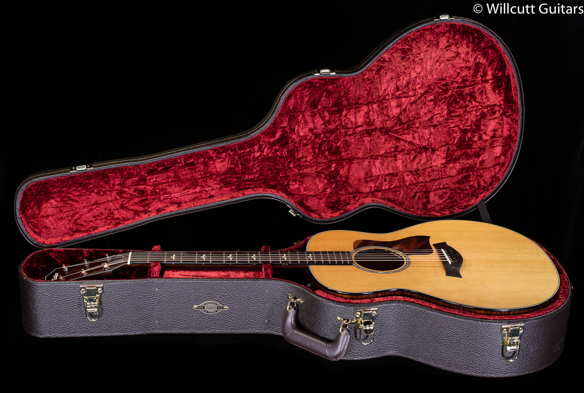 New Old Stock 2018 Taylor 618e