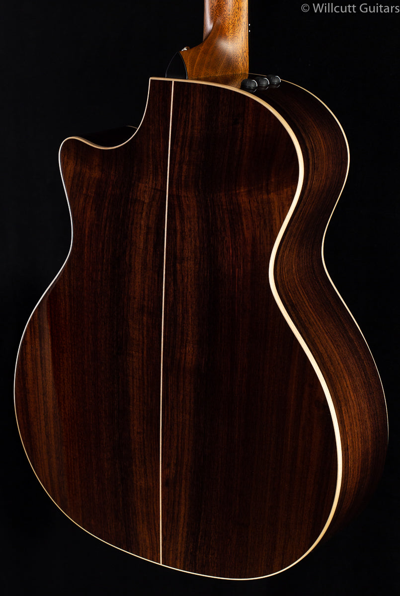 Taylor 814ce Deluxe Grand Auditorium V-Class