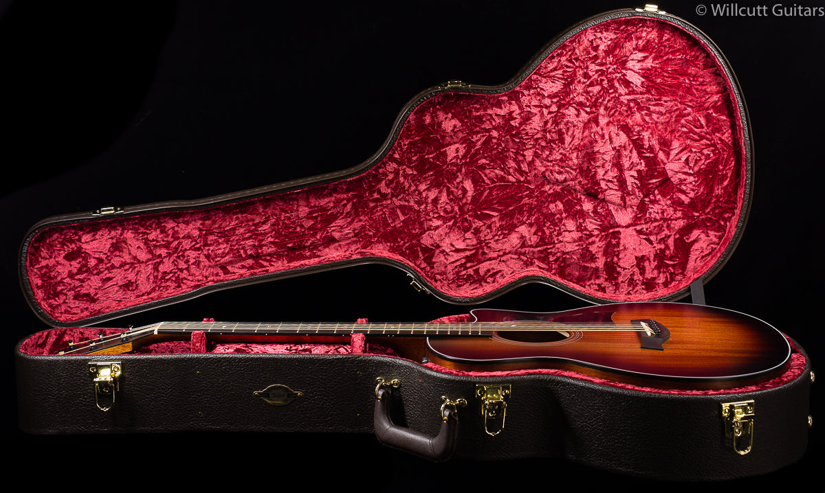 Taylor 326ce Baritone LTD