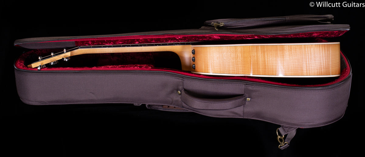 Taylor Grand Theater GT 611e LTD