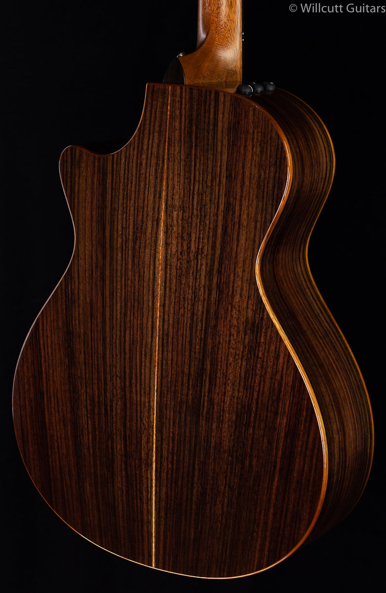 Taylor 712ce V-Class (075)