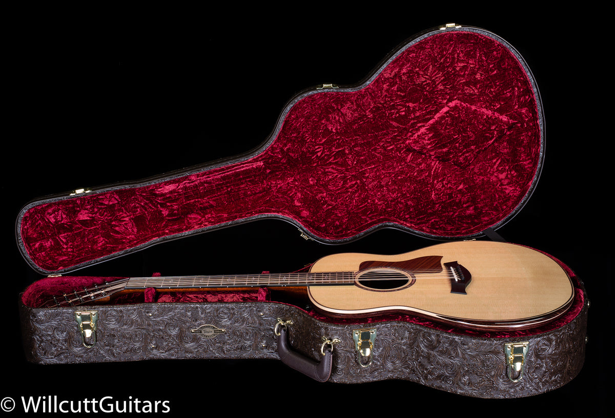 Taylor 858e LTD,Rosewood/Sitka,V-Class(R)Bracing Radius Armrest (111)