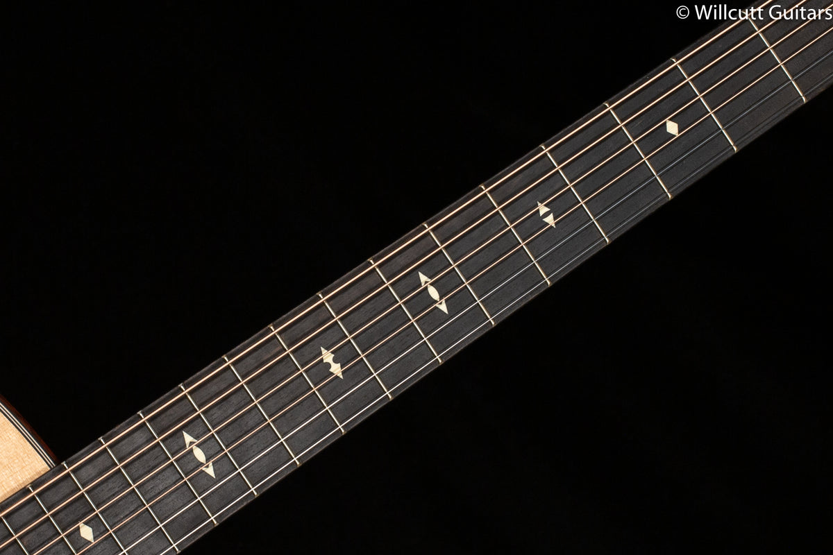 2020 Taylor Builder&#39;s Edition 517 V-Class Bracing