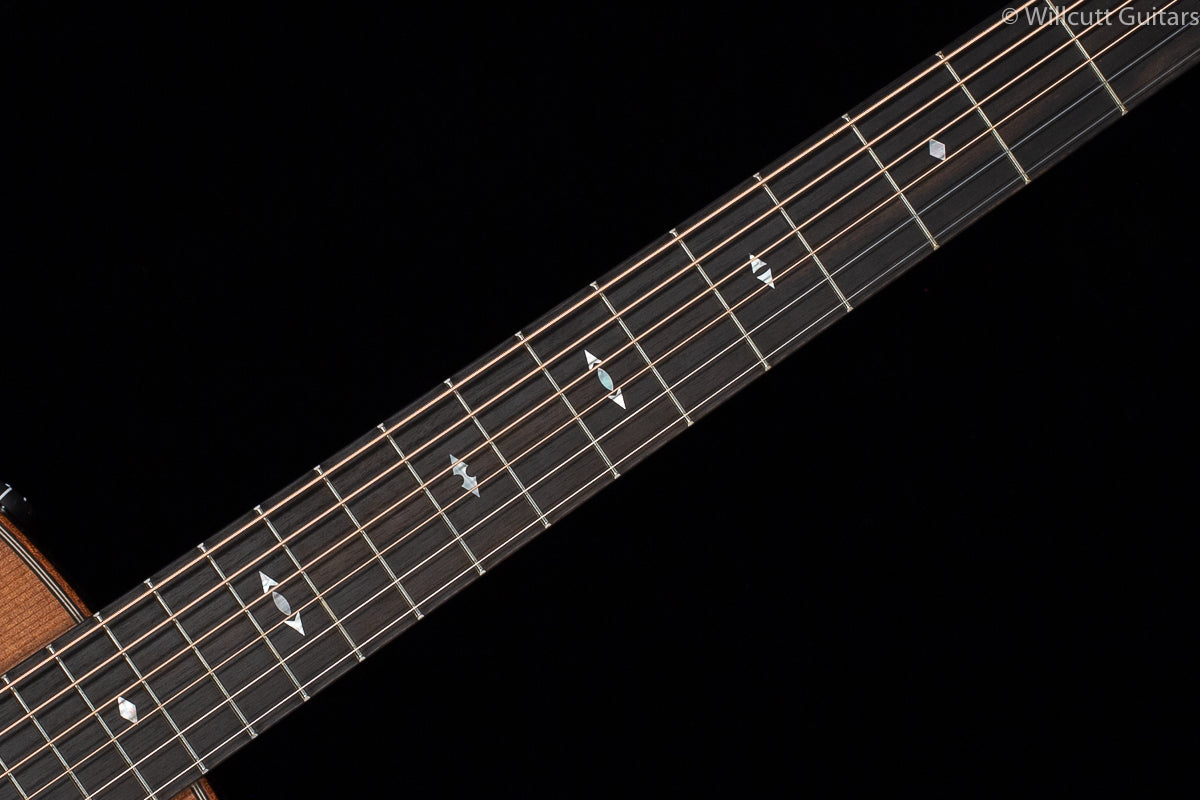 Taylor 717e Grand Pacific Builders Edition Wild Honey Burst