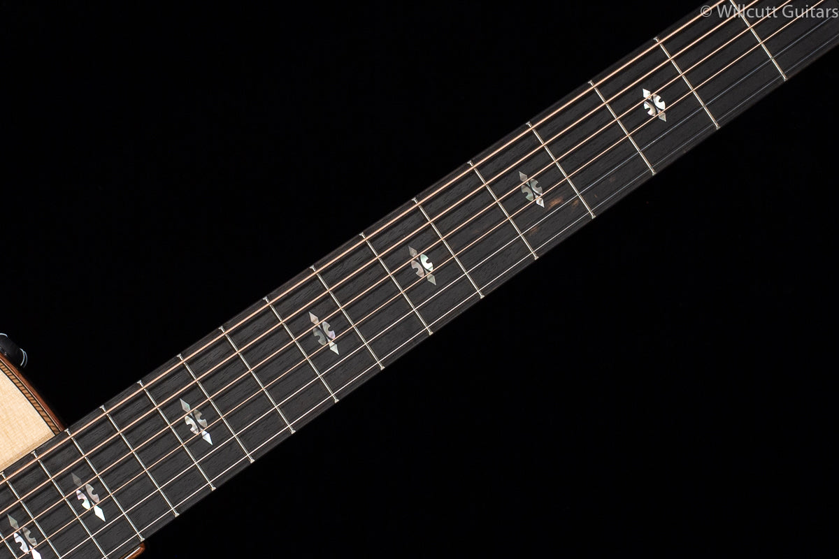 Taylor 714ce V-Class