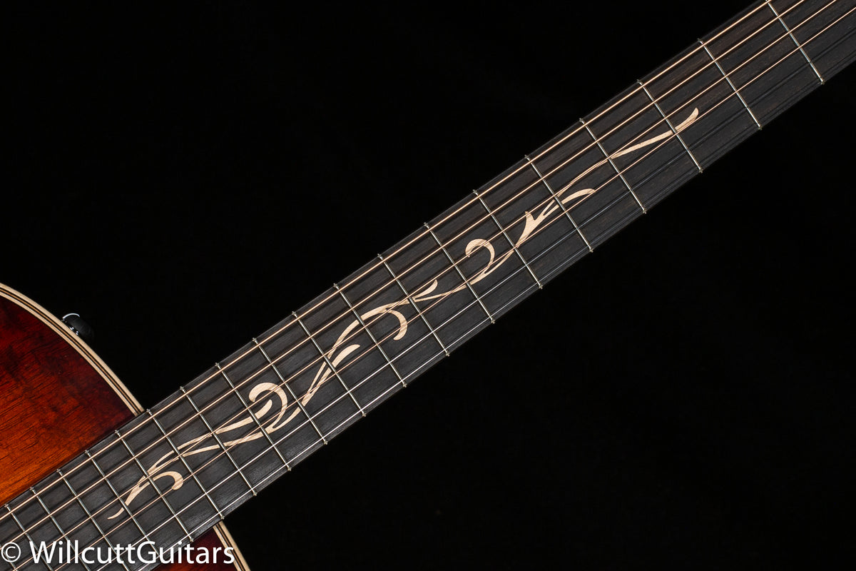 2022 Taylor GT K21e Grand Theater Hawaiian Koa (010)