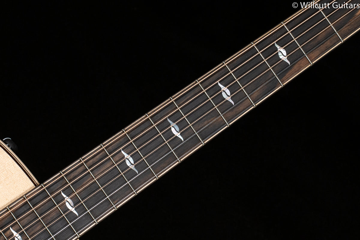 Taylor 812ce 12-Fret Sitka/Rosewood (136)