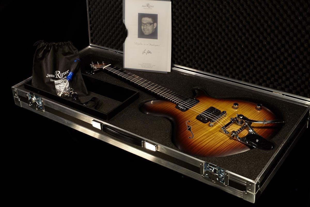 Ritter Monroe Tobacco Burst (404)