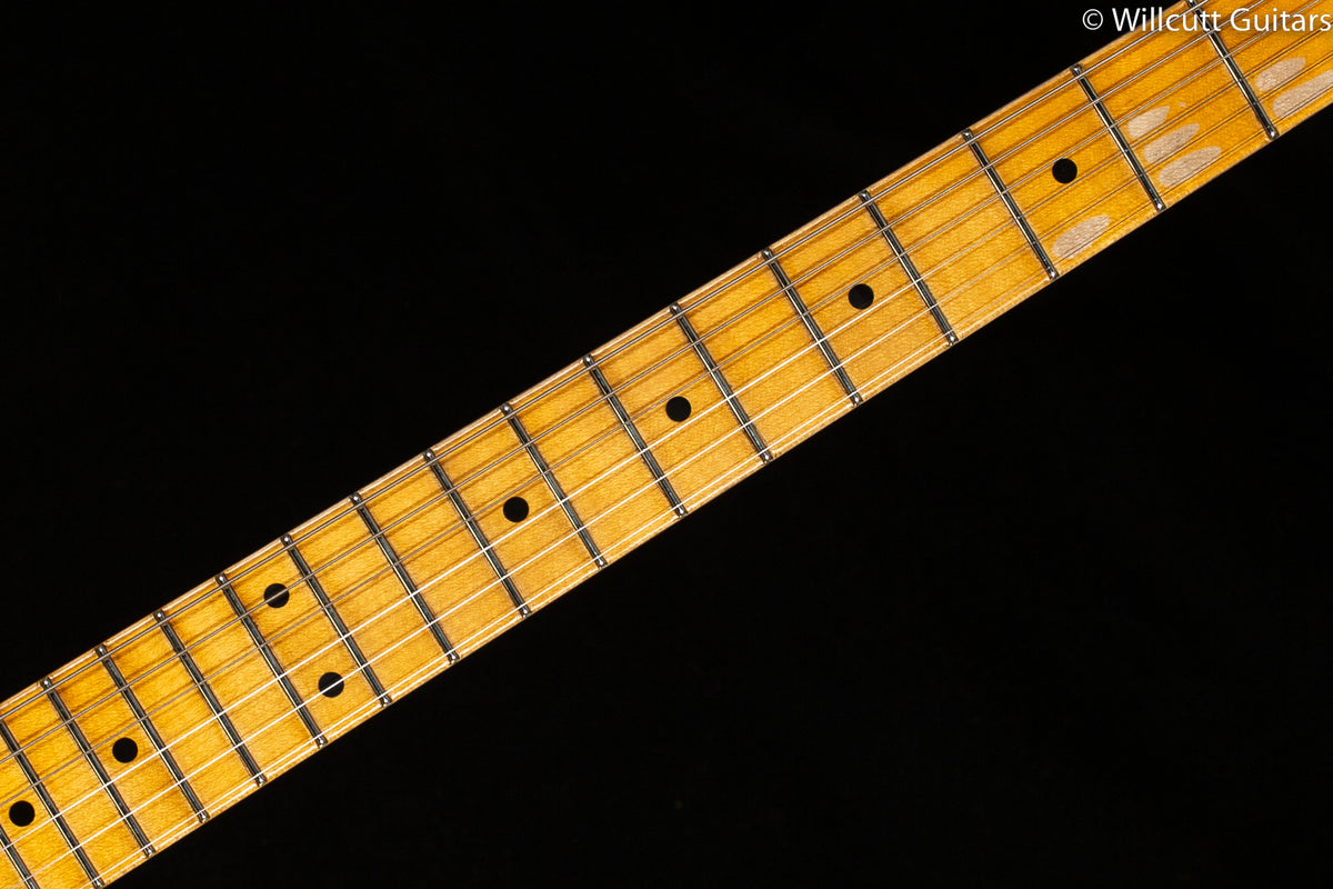 Fender Custom Shop Postmodern Strat Journeyman Relic, Maple Fingerboard, Aged Aztec Gold (754)